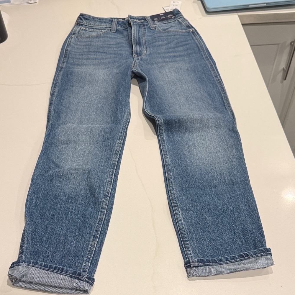 Hollister women’s mom blue jeans